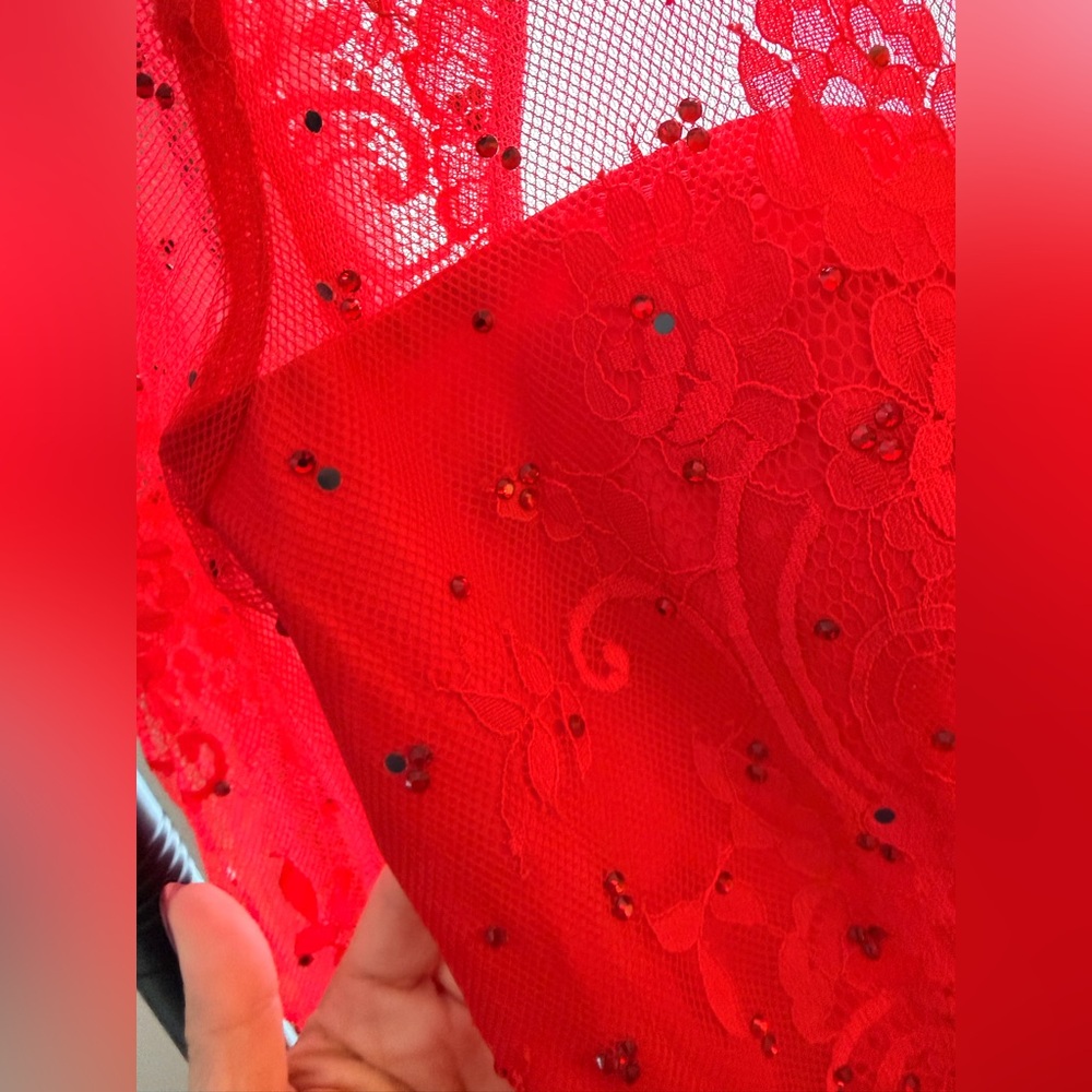 Sherri Hill Scarlet Long Sleeve Gown - Picture 5 of 6
